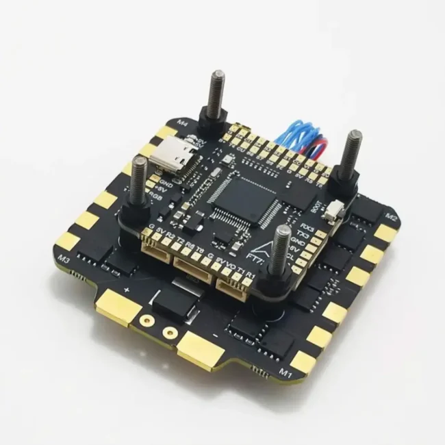 dron-fpv_kontroler-polotu-axisflying-uflightrc-ft722-80a-f722-stack_01