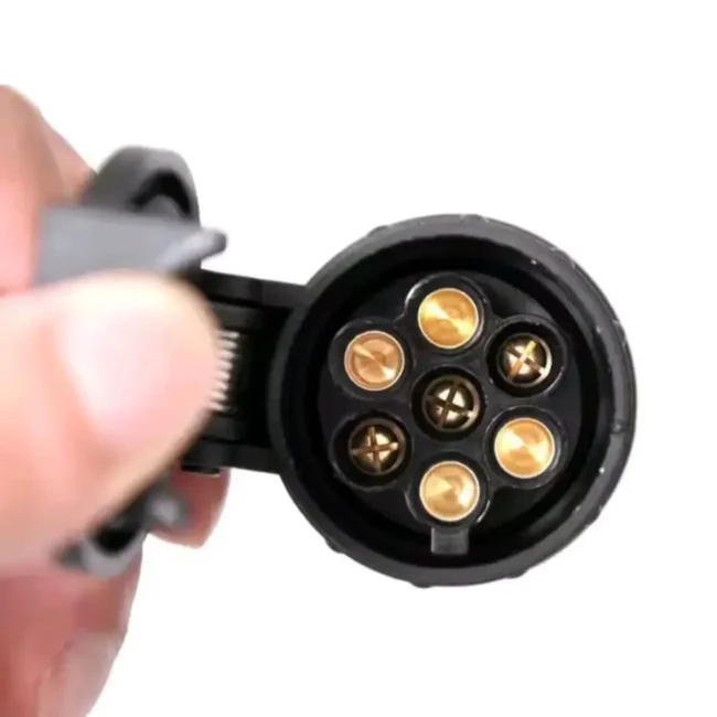 dron-fpv_perehidnik-rozyemu-pin_02 dron-fpv_perehidnik-rozyemu-pin_02